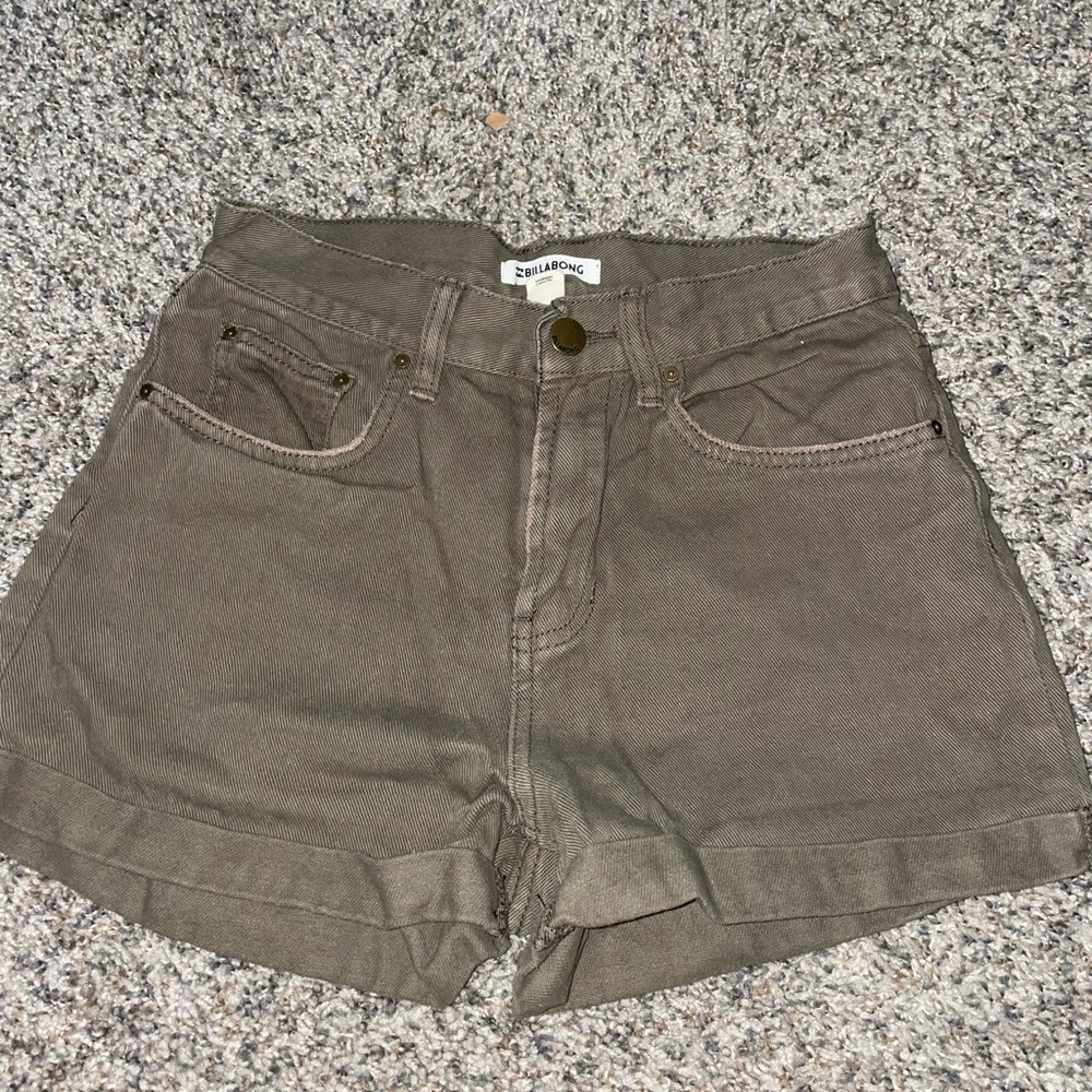 Billabong shorts
